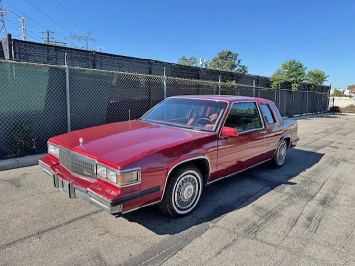 1985 Cadillac Coupe DeVille #3060